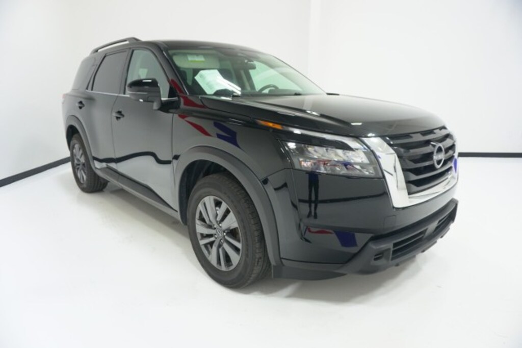Used 2024 Nissan Pathfinder SV SUV