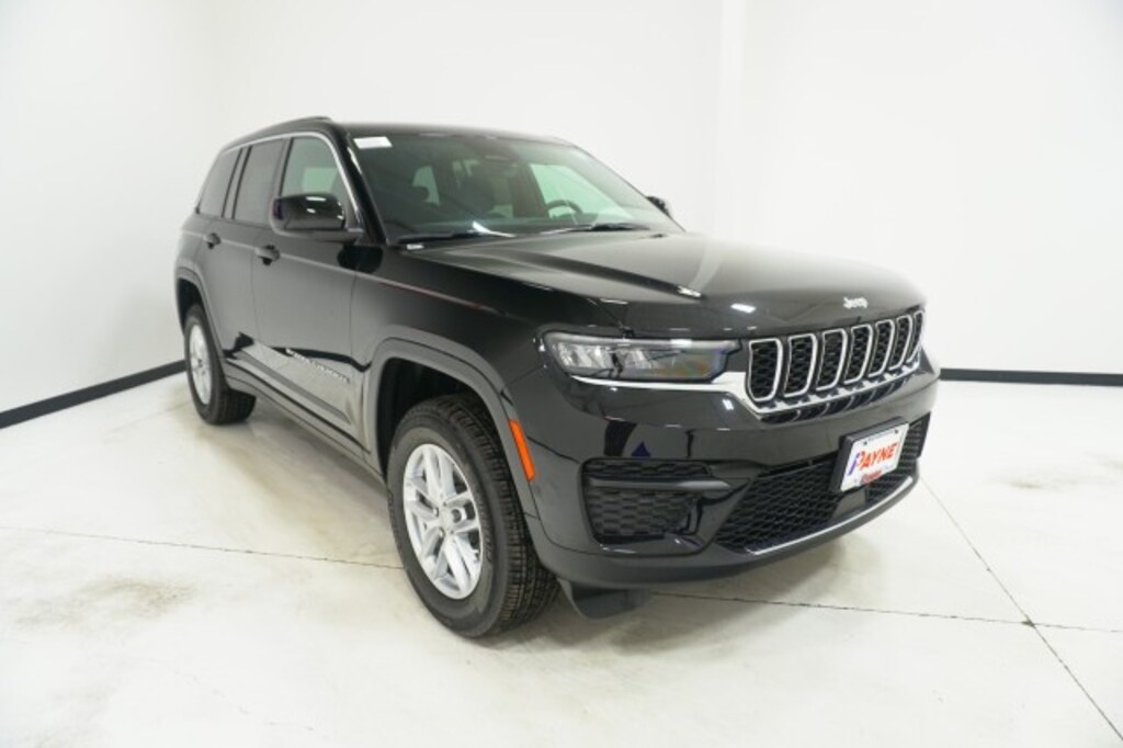 New 2025 Jeep Grand Cherokee LAREDO X 4X2 Sport Utility
