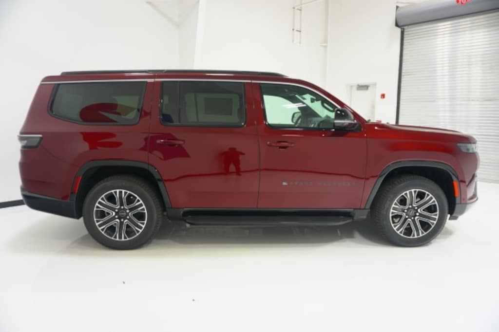New 2026 Jeep Grand Wagoneer 4X2 Sport Utility