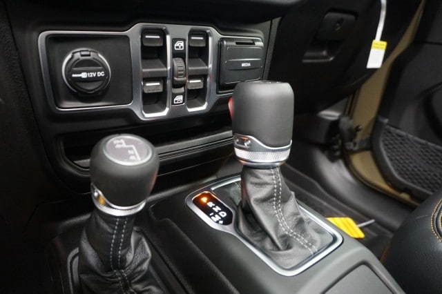 2026 Jeep Wrangler 4-Door Sahara - Photo 30