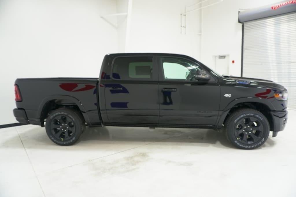 New 2026 Ram 1500 LONE STAR CREW CAB 4X4 5'7 BOX Pickup