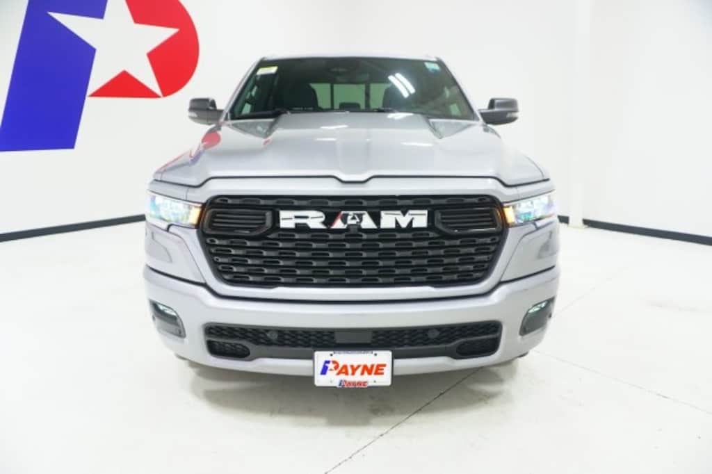 New 2026 Ram 1500 LONE STAR CREW CAB 4X4 5'7 BOX Pickup