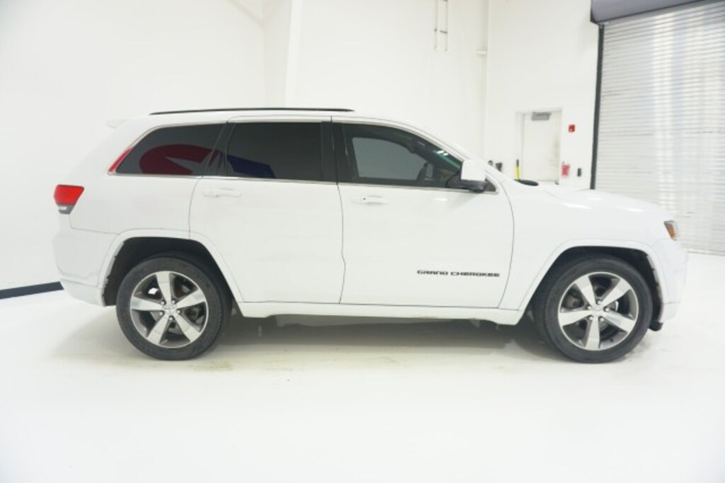 Used 2014 Jeep Grand Cherokee Laredo SUV