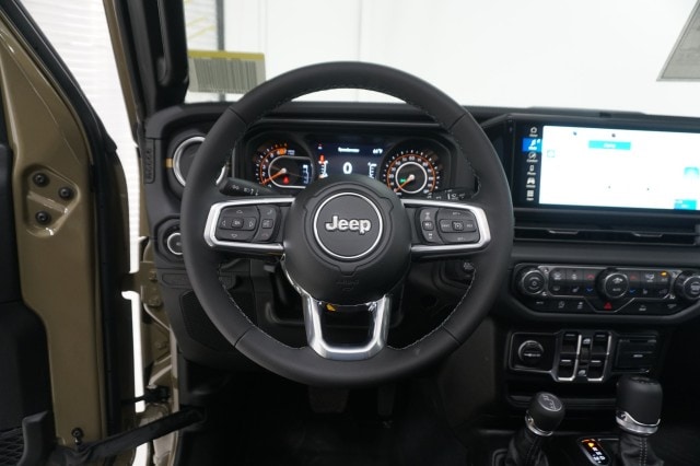 2026 Jeep Wrangler 4-Door Sahara - Photo 23
