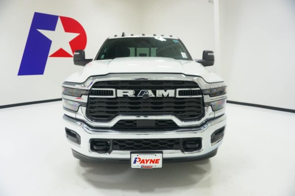 New 2026 Ram 3500 TRADESMAN CREW CAB 4X4 8' BOX Pickup