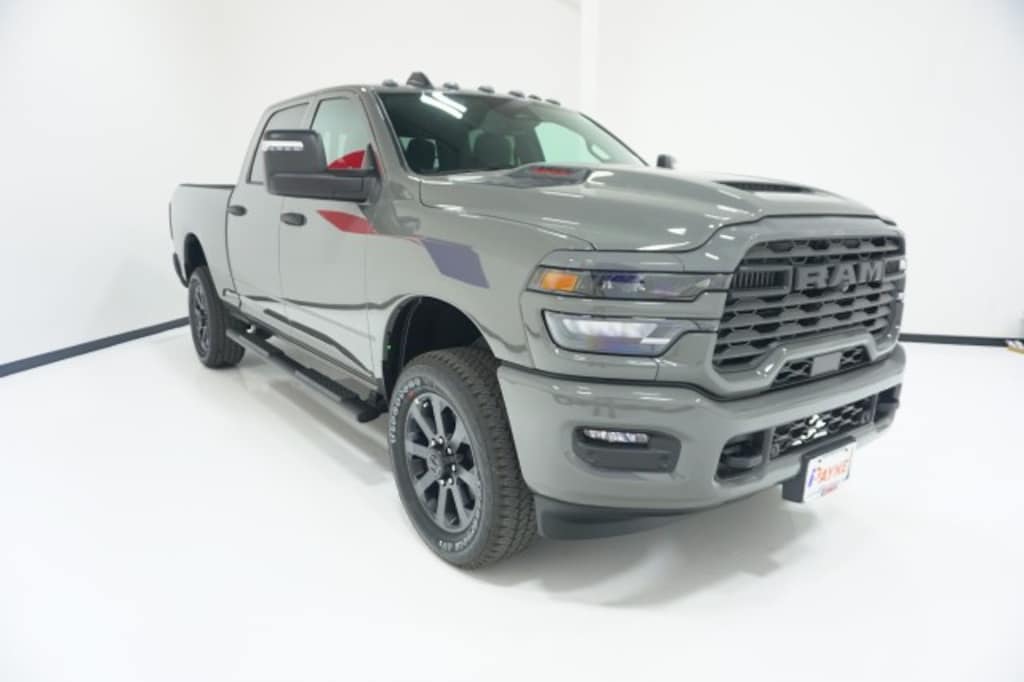 New 2026 Ram 2500 BLACK EXPRESS CREW CAB 4X4 6'4 BOX Pickup