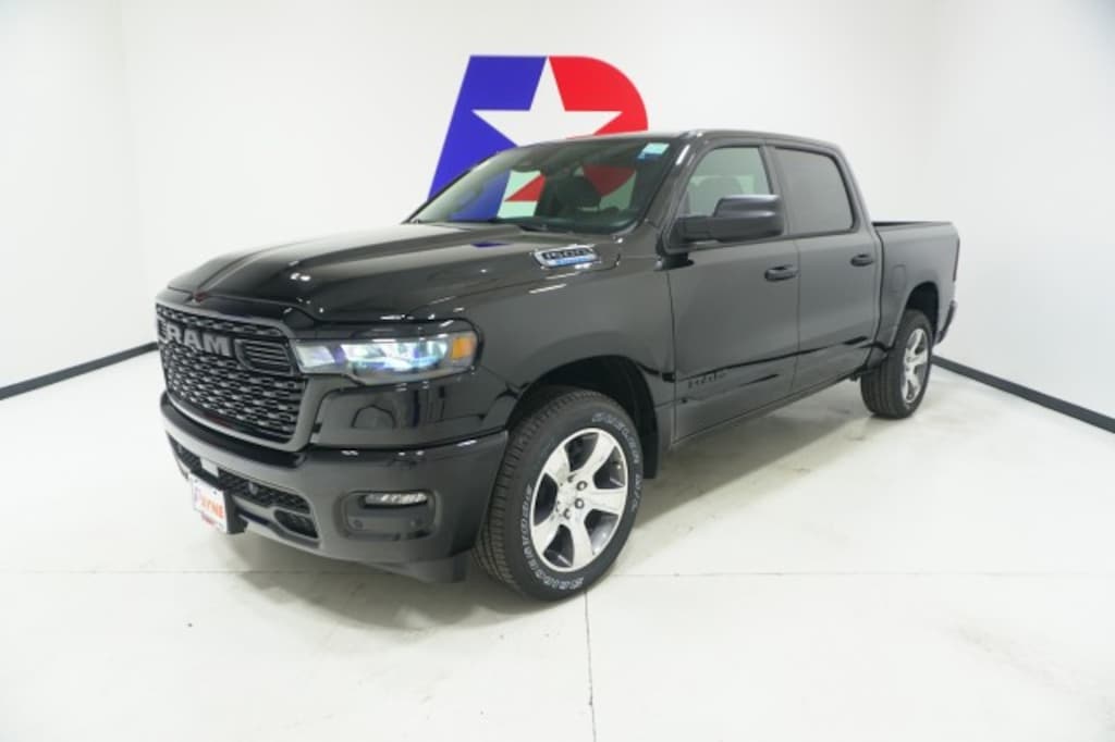 New 2025 Ram 1500 TRADESMAN CREW CAB 4X2 5'7 BOX Pickup