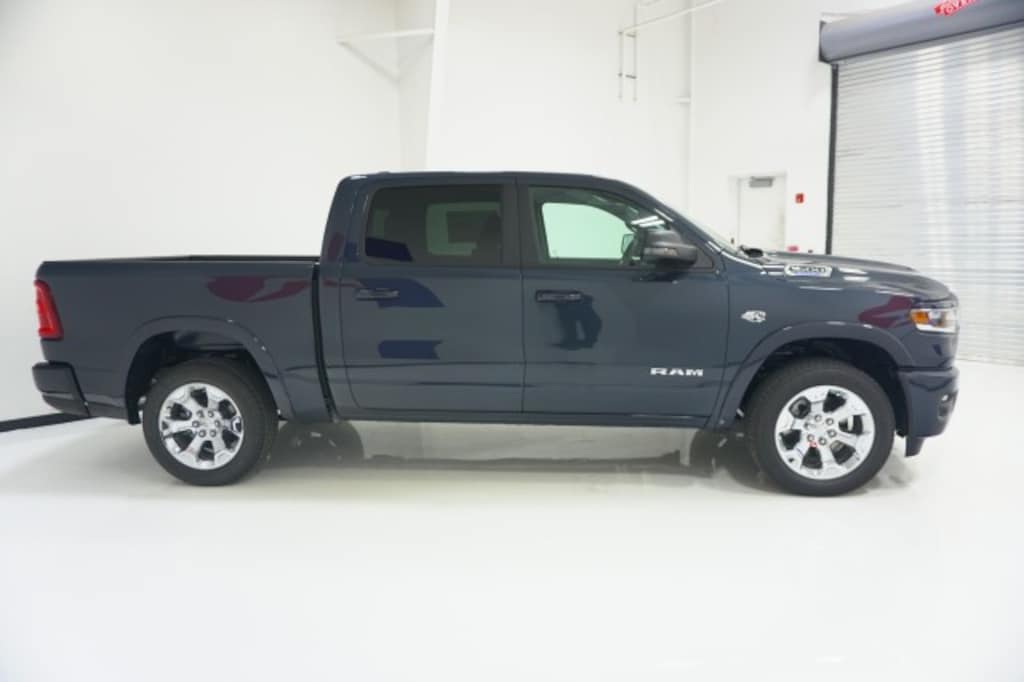 New 2026 Ram 1500 LONE STAR CREW CAB 4X2 5'7 BOX Pickup