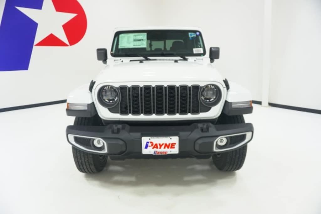 New 2026 Jeep Gladiator SAHARA 4X4 Pickup