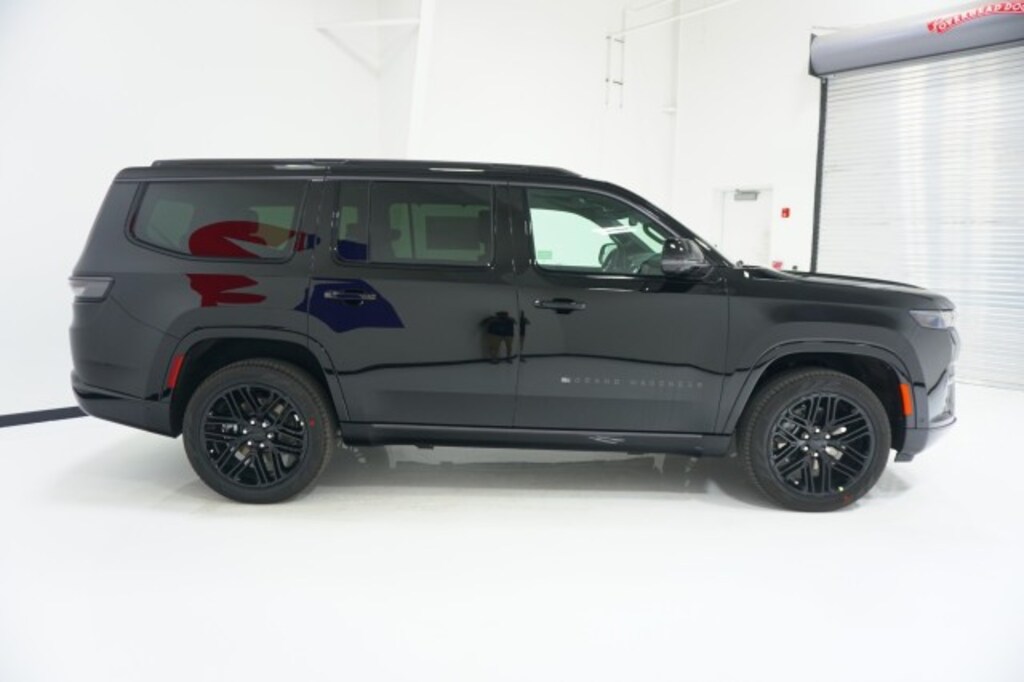 New 2026 Jeep Grand Wagoneer LIMITED RESERVE 4X4 Sport Utility