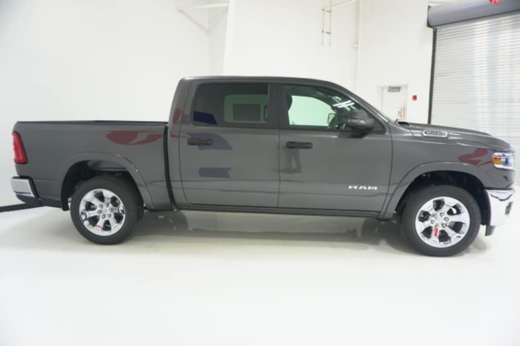 New 2026 Ram 1500 LONE STAR CREW CAB 4X2 5'7 BOX Pickup