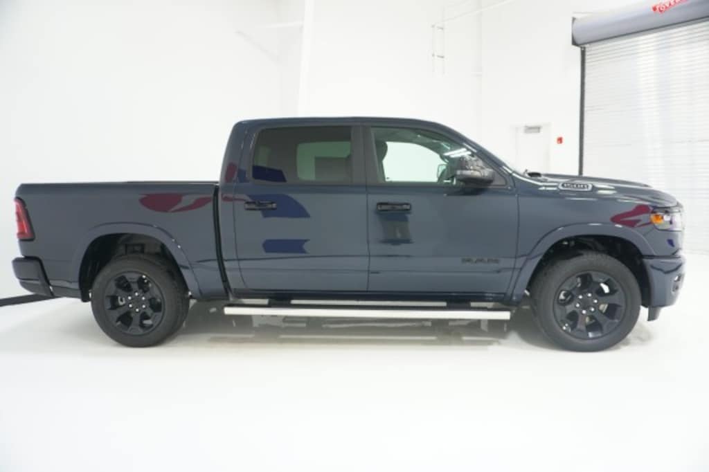 New 2027 Ram 1500 BIGHORN/LONESTAR CREW 4X2 Pickup