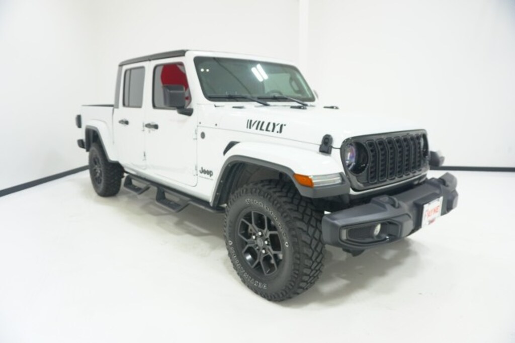 Used 2024 Jeep Gladiator Willys Pickup Truck