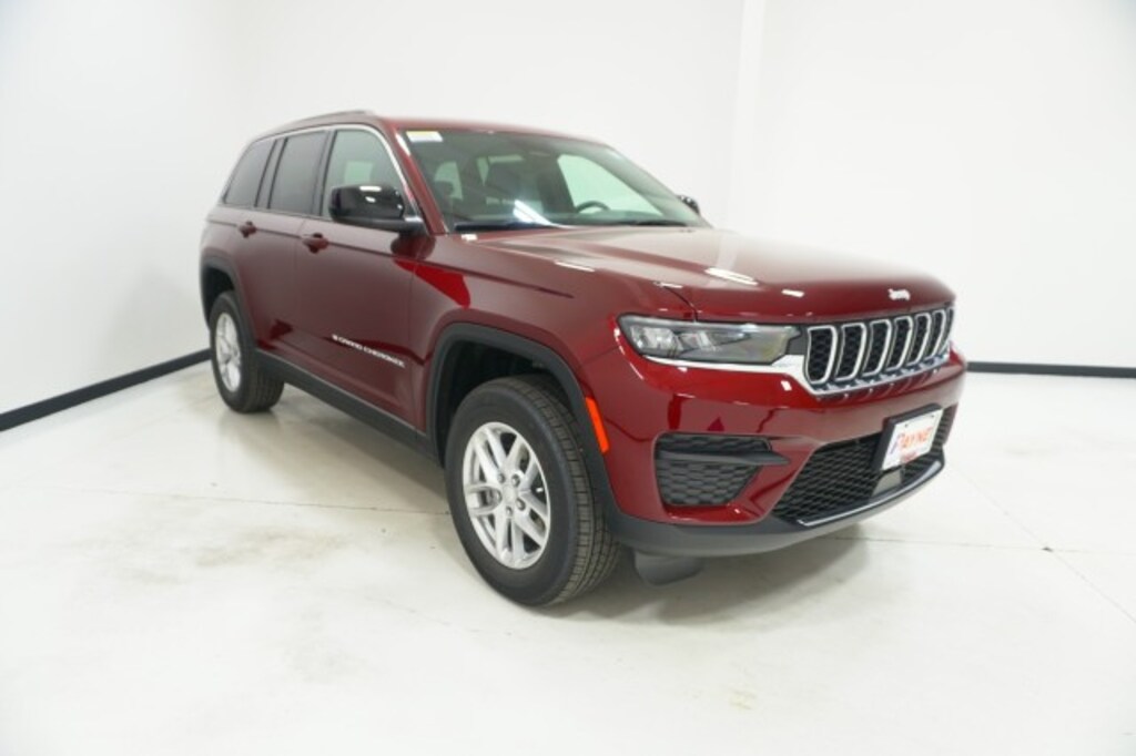 New 2025 Jeep Grand Cherokee LAREDO X 4X2 Sport Utility