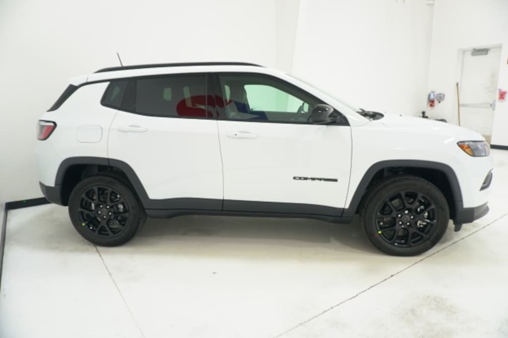 New 2026 Jeep Compass LATITUDE ALTITUDE 4X4 Sport Utility