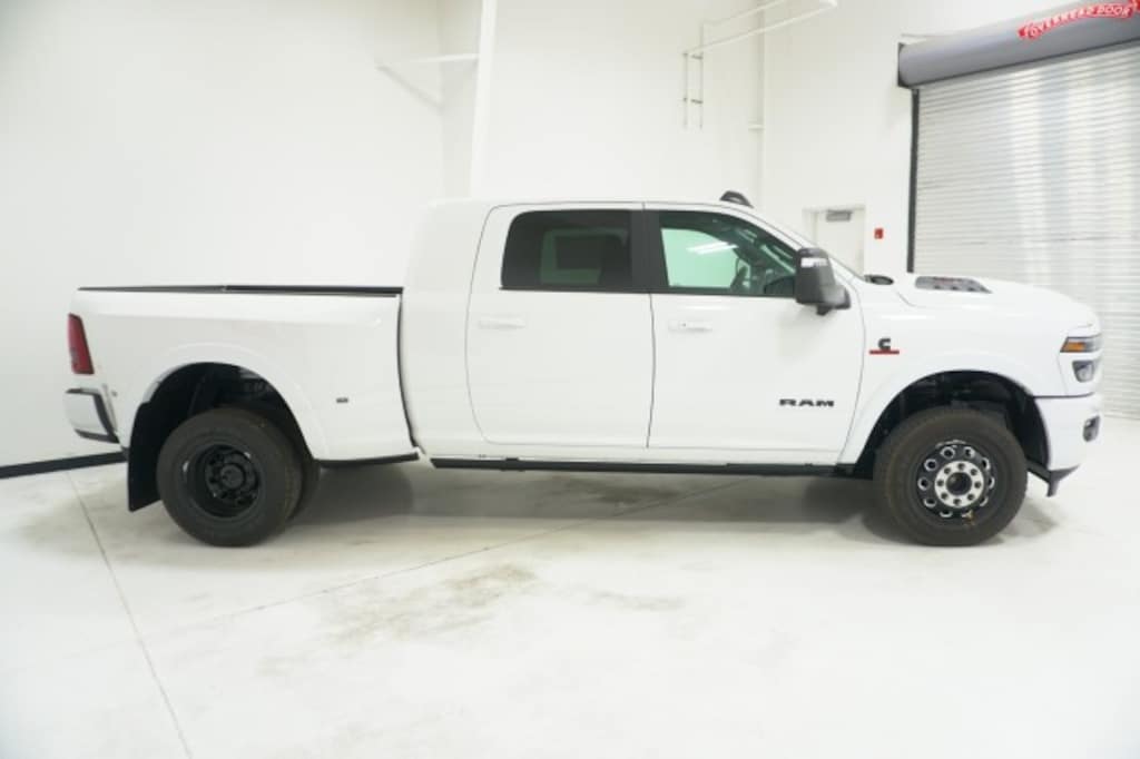 New 2026 Ram 3500 LIMITED MEGA CAB 4X4 6'4 BOX Pickup