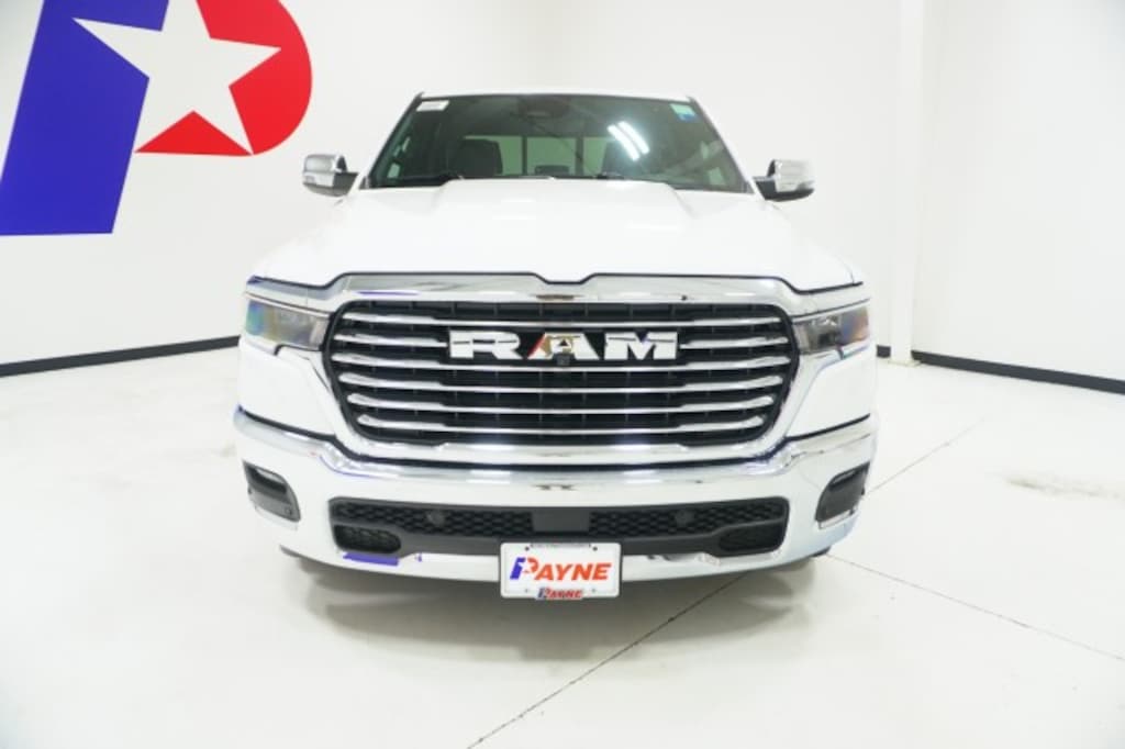 New 2026 Ram 1500 LARAMIE CREW CAB 4X2 5'7 BOX Pickup
