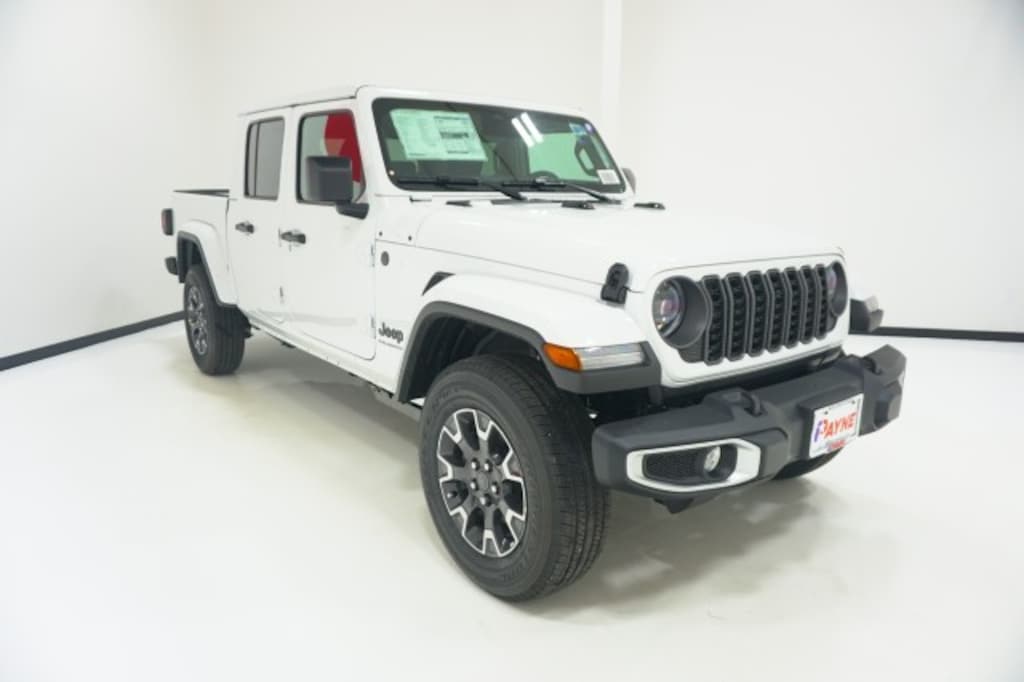 New 2026 Jeep Gladiator SAHARA 4X4 Pickup