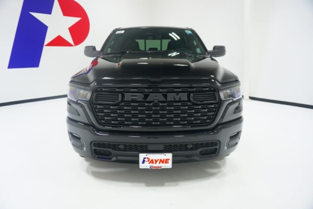 New 2026 Ram 1500 EXPRESS CREW CAB 4X2 5'7 BOX Pickup