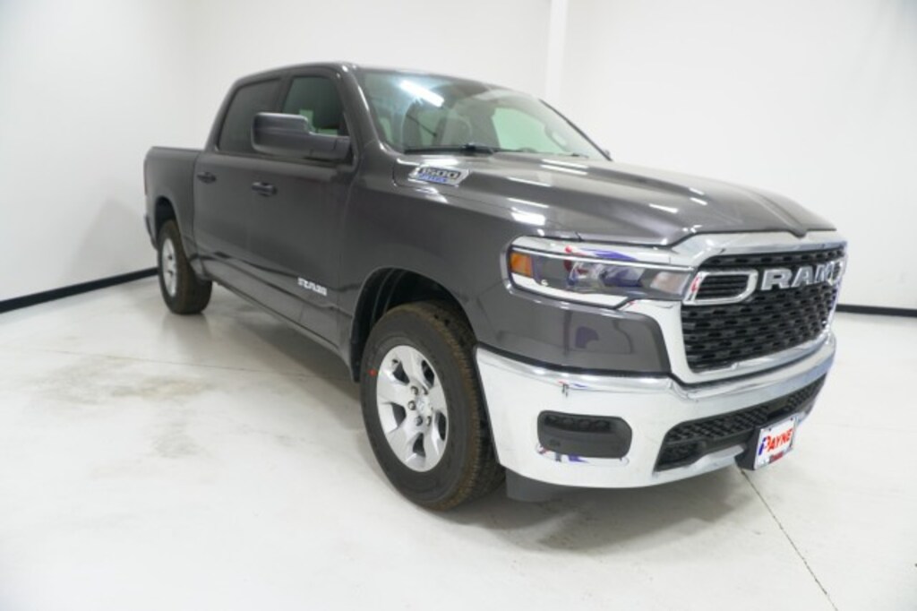 New 2025 Ram 1500 TRADESMAN CREW CAB 4X2 5'7 BOX Pickup