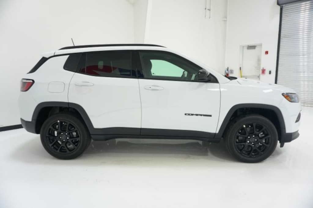 New 2026 Jeep Compass LATITUDE ALTITUDE 4X4 Sport Utility