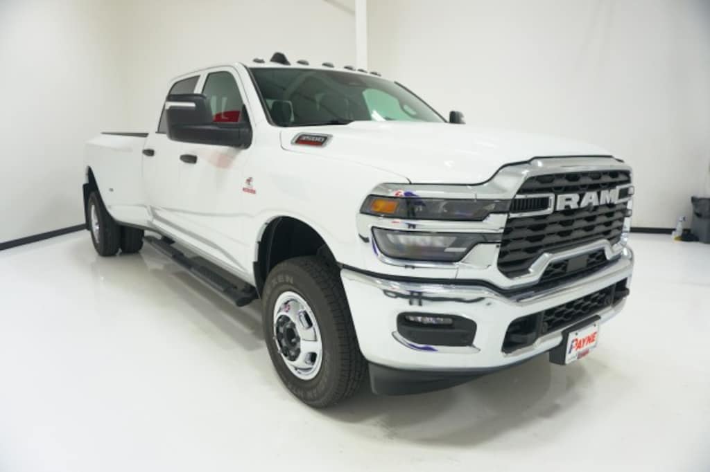 New 2026 Ram 3500 TRADESMAN CREW CAB 4X4 8' BOX Pickup