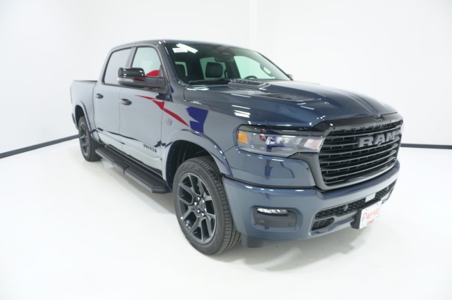 New 2027 Ram 1500 LARAMIE CREW CAB 4X4 Pickup