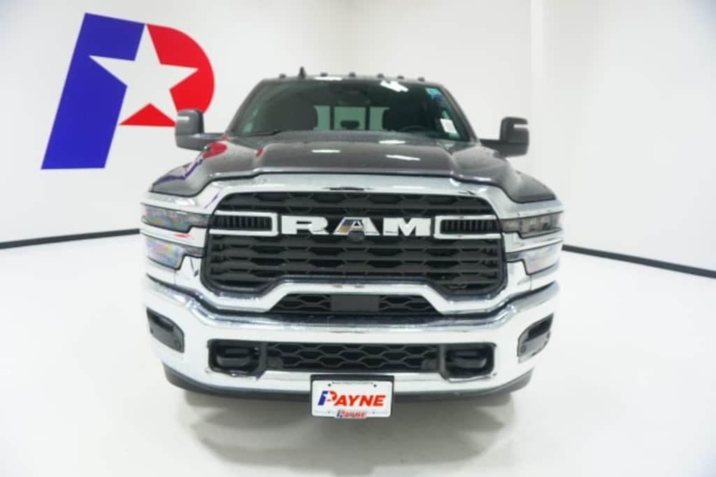 New 2027 Ram 3500 TRADESMAN CREW CAB 4X4 Pickup