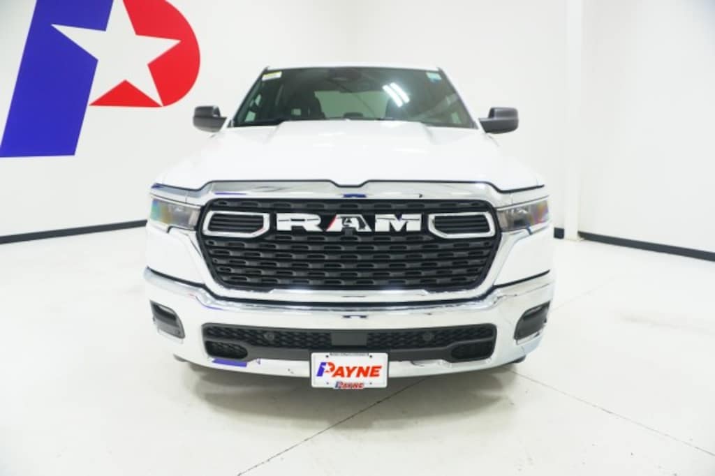 New 2025 Ram 1500 LONE STAR CREW CAB 4X2 5'7 BOX Pickup