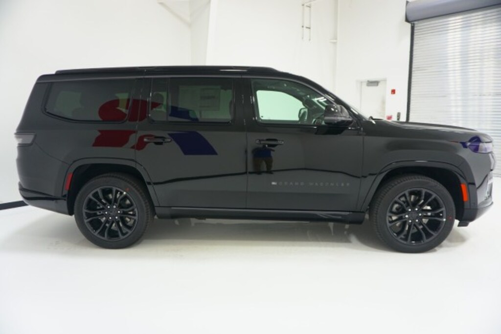 New 2026 Jeep Grand Wagoneer SUMMIT RESERVE 4X4 Sport Utility