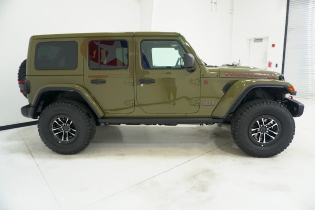 New 2026 Jeep Wrangler 4-DOOR RUBICON X Sport Utility