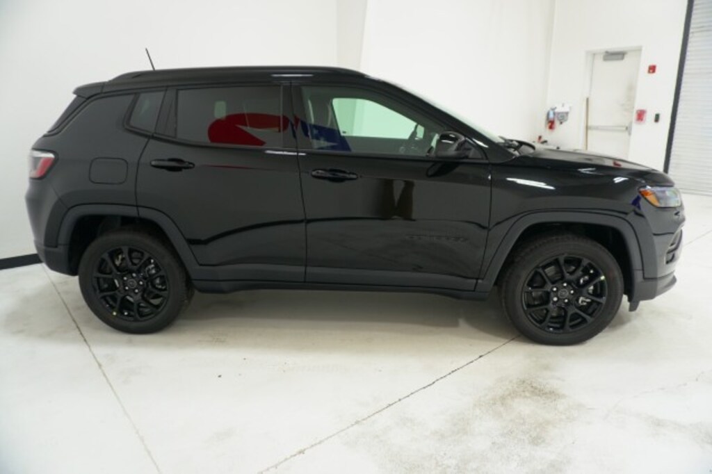 New 2026 Jeep Compass LATITUDE ALTITUDE 4X4 Sport Utility