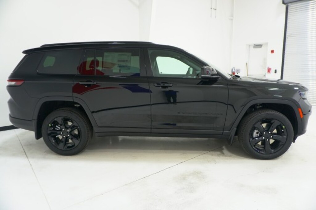 New 2025 Jeep Grand Cherokee L LIMITED 4X2 Sport Utility