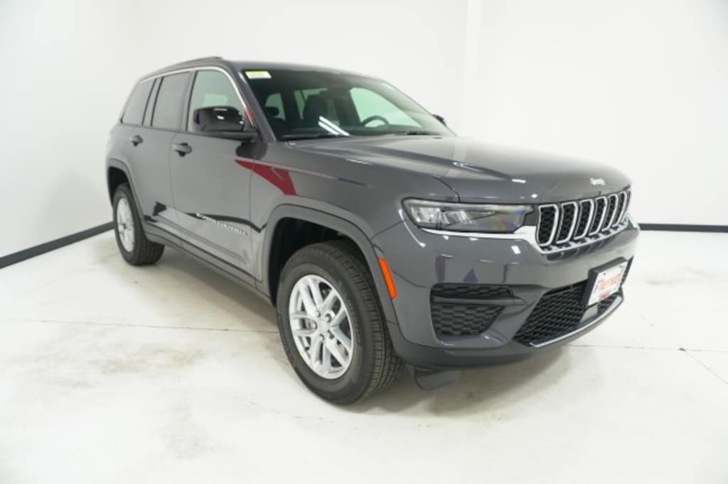 New 2025 Jeep Grand Cherokee LAREDO X 4X2 Sport Utility