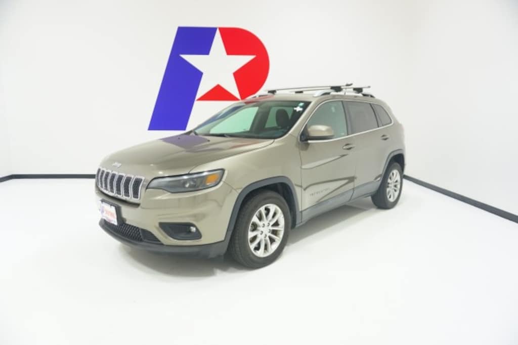 Used 2019 Jeep Cherokee Latitude SUV