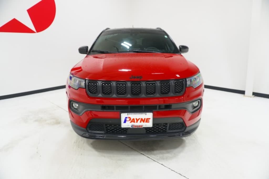 Used 2024 Jeep Compass Latitude SUV