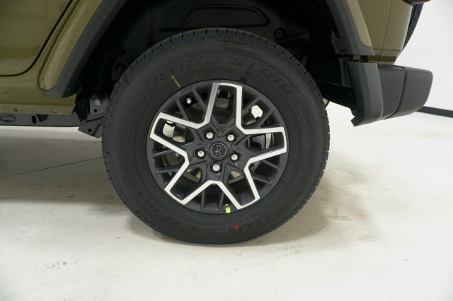 2026 Jeep Wrangler 4-Door Sahara - Photo 13