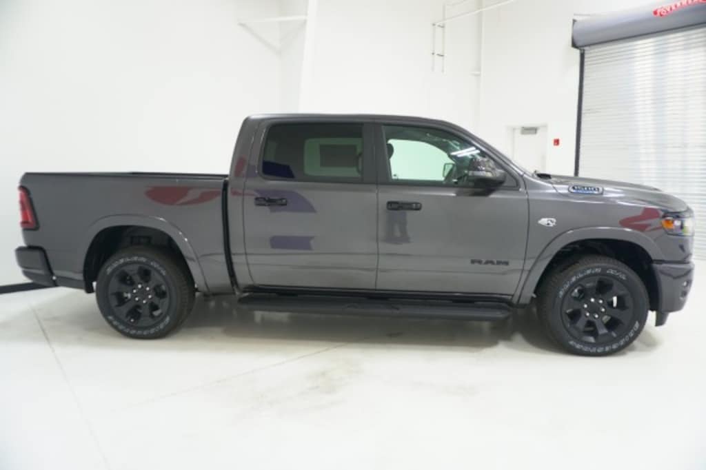 New 2026 Ram 1500 LONE STAR CREW CAB 4X4 5'7 BOX Pickup