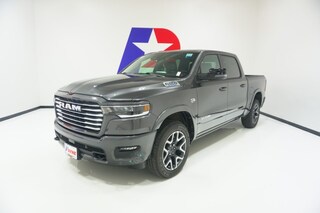 2026 Ram 1500 LARAMIE CREW CAB 4X4 5'7 BOX Pickup