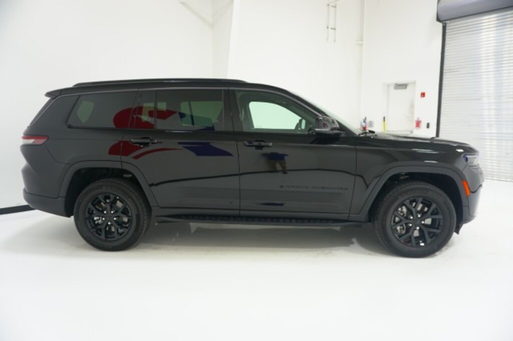 Used 2026 Jeep Grand Cherokee L Laredo Altitude SUV