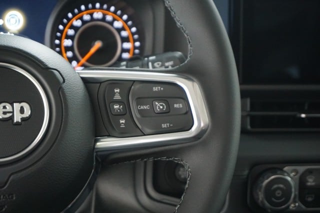 2026 Jeep Wrangler 4-Door Sahara - Photo 24