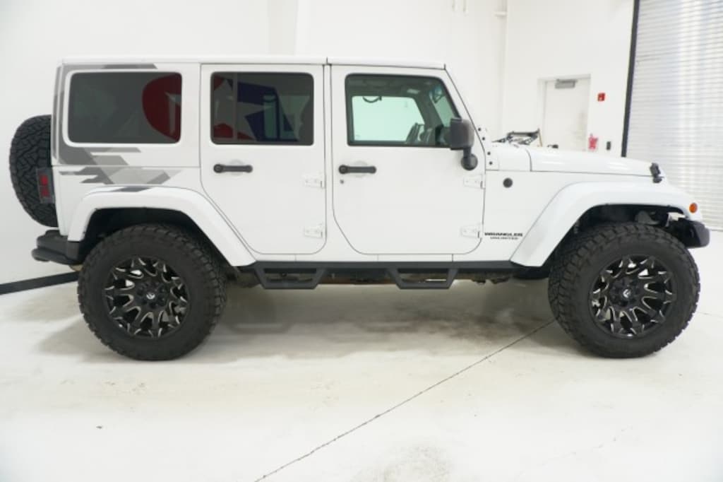 Used 2017 Jeep Wrangler Unlimited Winter SUV