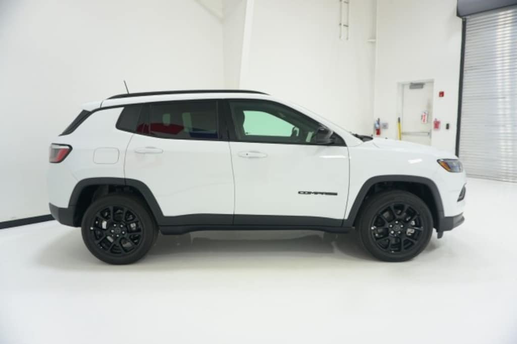New 2026 Jeep Compass LATITUDE ALTITUDE 4X4 Sport Utility