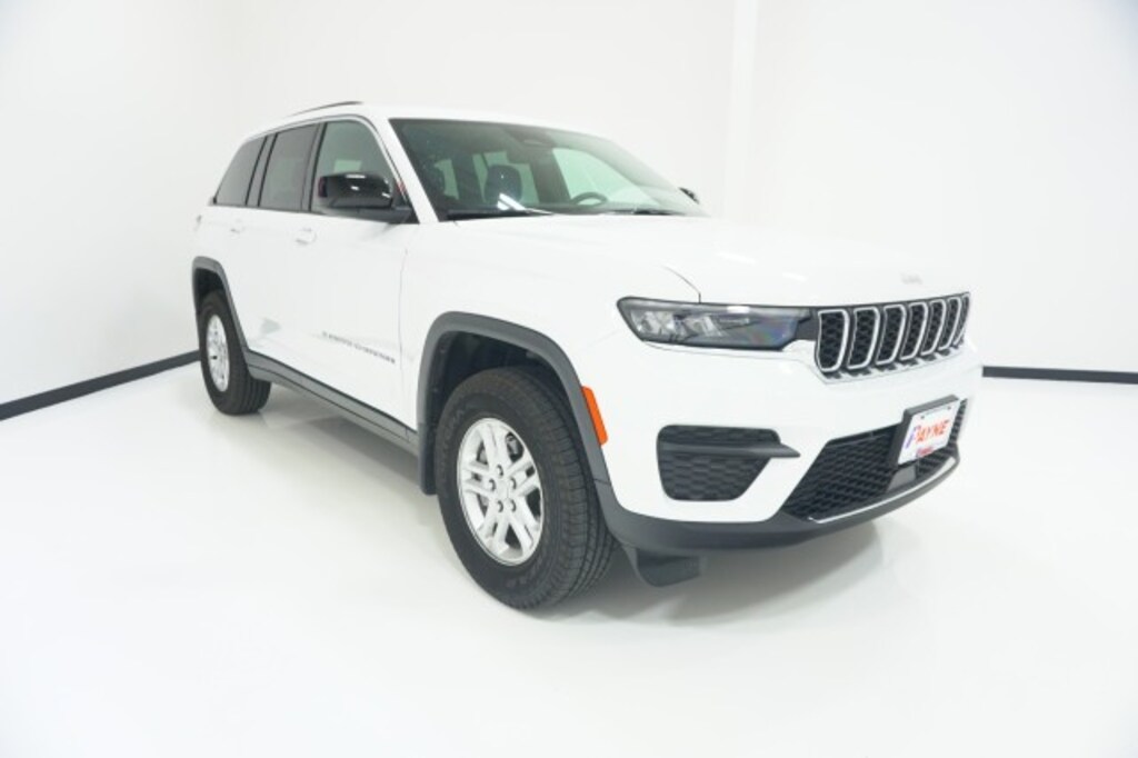 Used 2025 Jeep Grand Cherokee Laredo X SUV