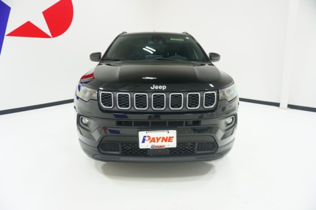 Used 2025 Jeep Compass Latitude SUV