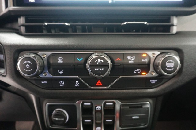 2025 Jeep Wrangler 4-Door Sport S - Photo 29