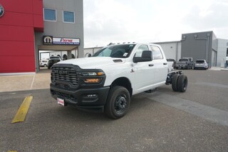 2026 Ram 3500 TRADESMAN CREW CAB CHASSIS 4X4 60' CA Pickup