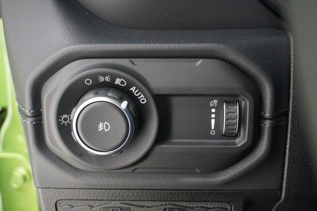 2026 Jeep Wrangler 4-Door Sahara - Photo 25