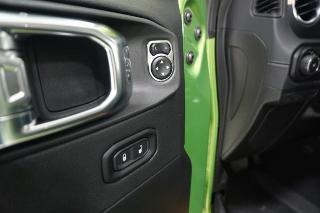 2026 Jeep Wrangler 4-Door Sahara - Photo 16