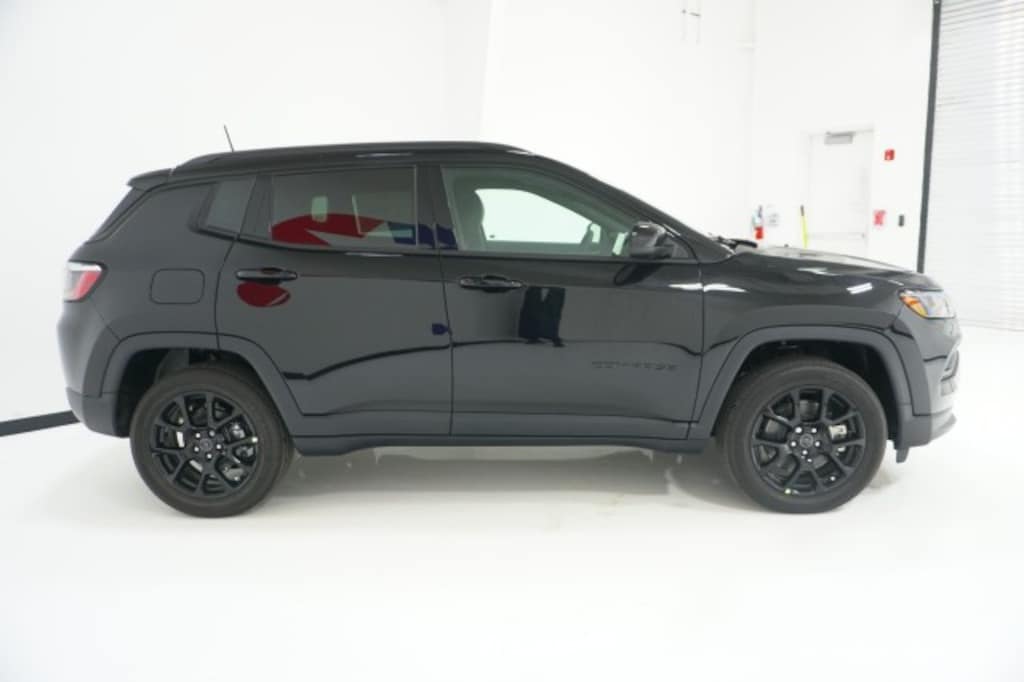 New 2026 Jeep Compass LATITUDE ALTITUDE 4X4 Sport Utility